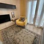 Apartment In Center *