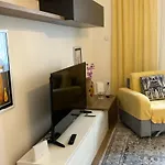 Apartment In Center