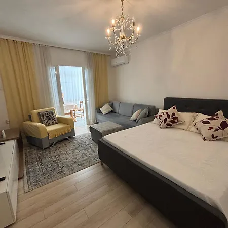 In Center Apartment *